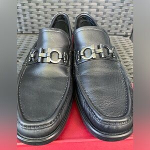 Salvatore Ferragamo Shoes,Salvatore Ferragamo Black Leather Loafers.AUTHENTIC